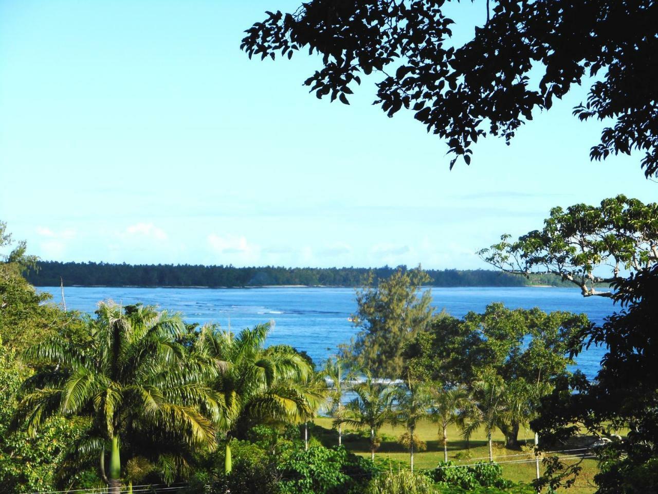 Treetops Boutique Hotel & Bungalows Port Vila Exterior photo